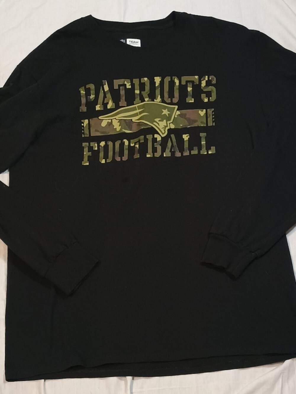 NFL Patriots/Long Sleeve Shirt/Mens L/Black Camo New England Football Fan Gear N